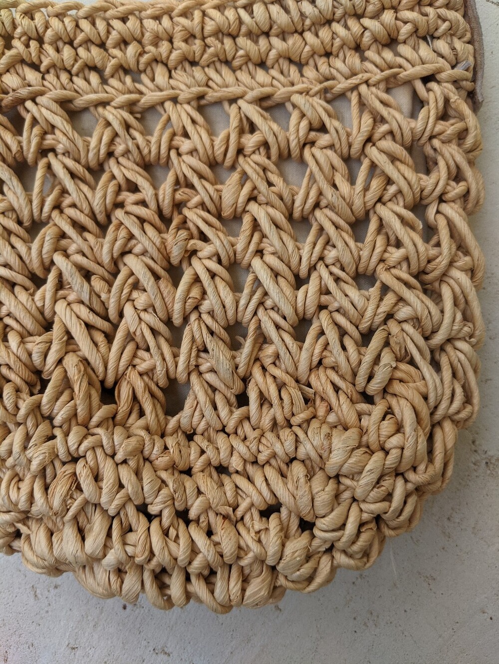 Vintage 60s/70s BASS Cute Woven Wicker Basket Crossbody Bag - Picture 6 of 6